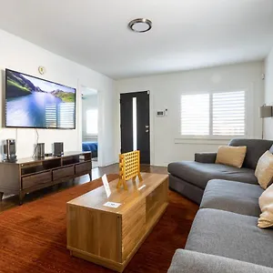 Stylish 2bd 8 Min From Airport, 4 Min From Sofi Los Angeles